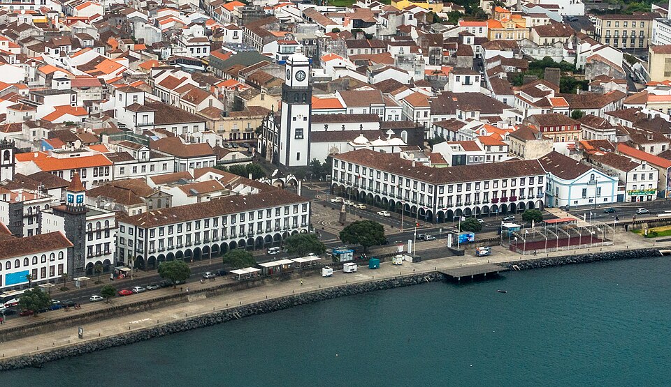 aux Açores